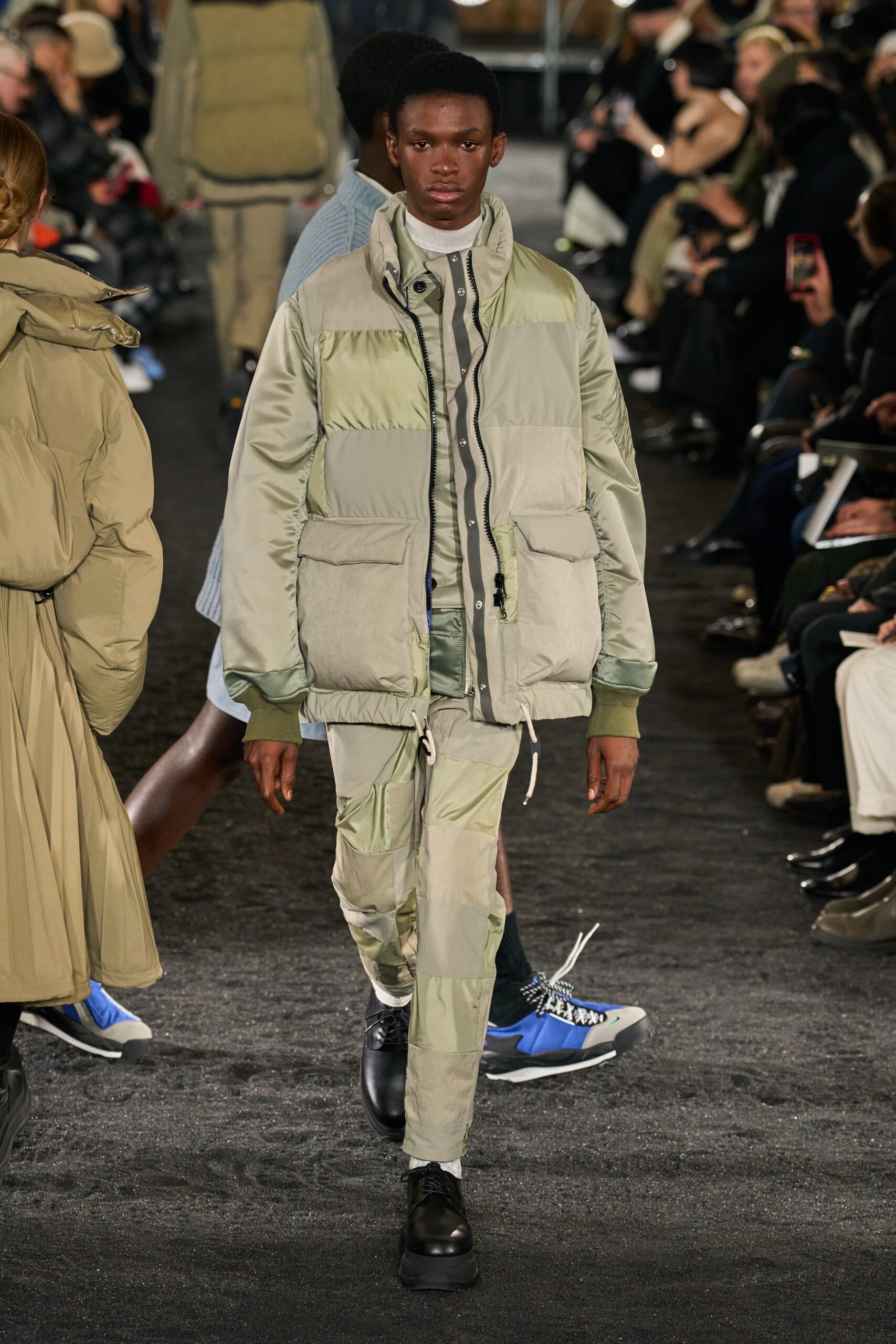 Sacai F/W 23 Look 34