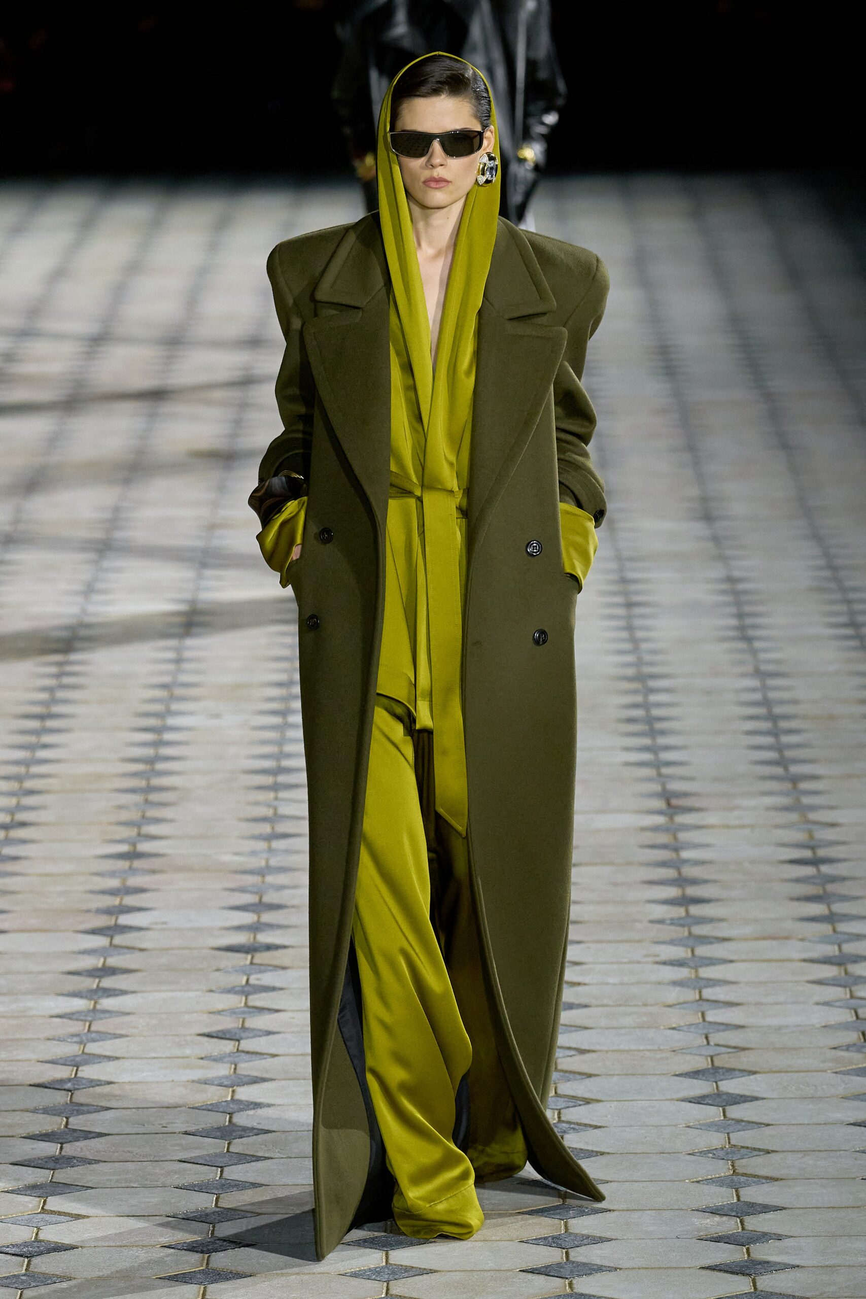 Saint Laurent S/S 23 Look 34