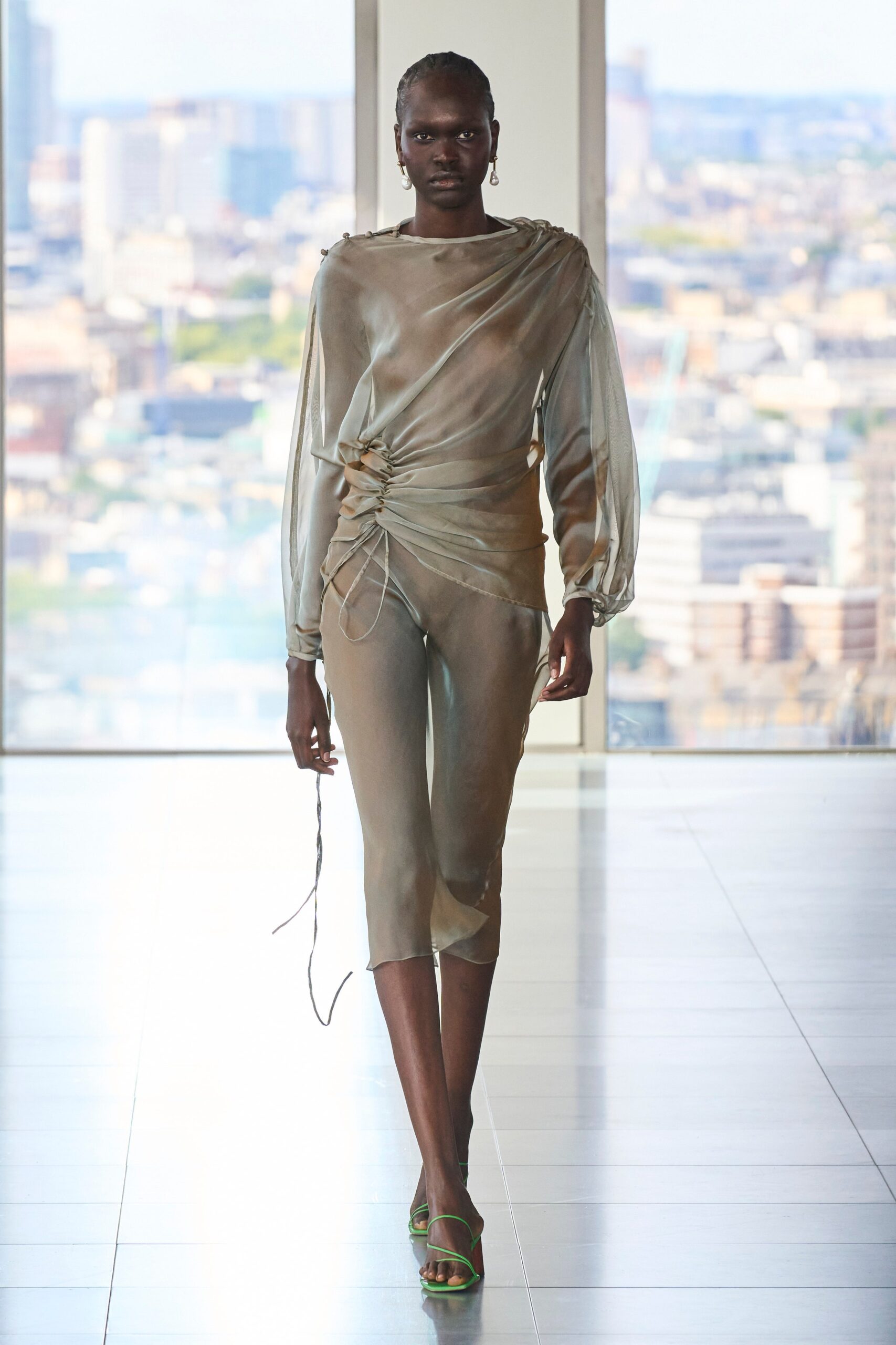 Rejina Pyo S/S 23 Look 35