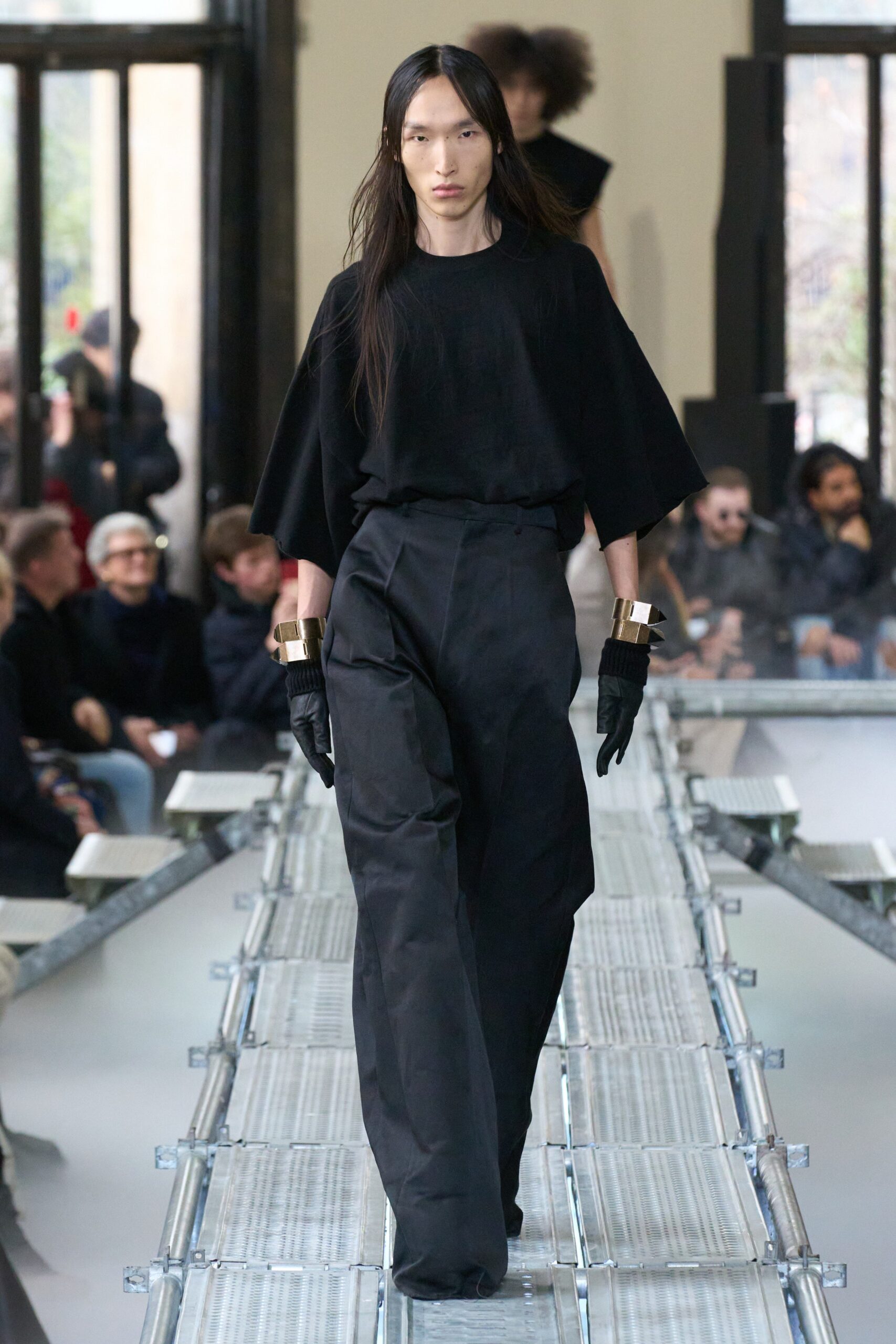 Rick Owens F/W 23 Menswear Look 35