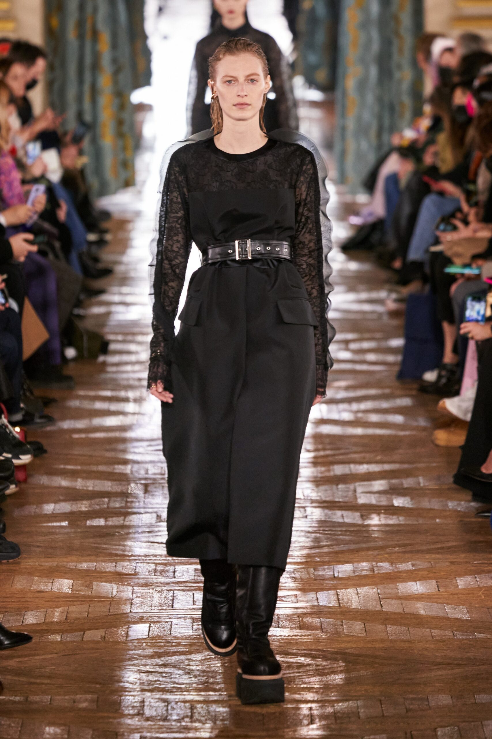 Sacai F/W 22 Look 35