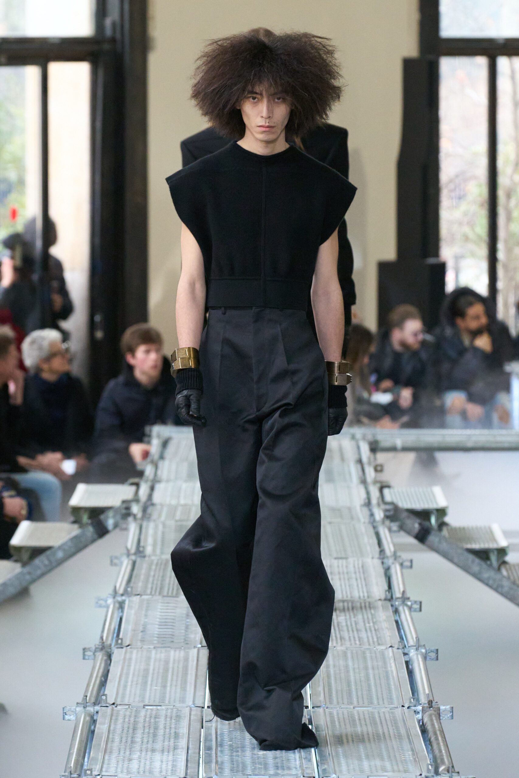 Rick Owens F/W 23 Menswear Look 36