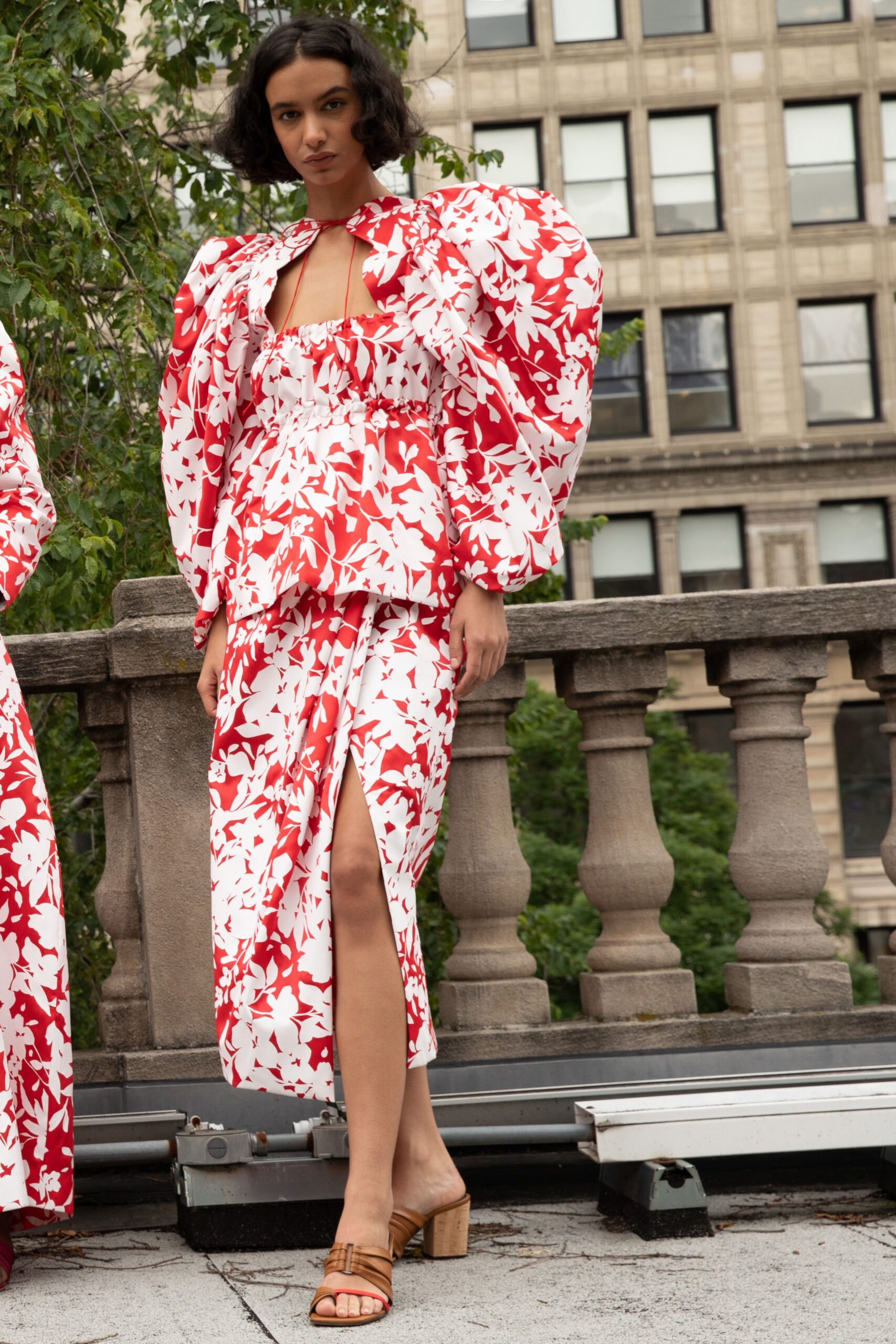 Rosie Assoulin Resort 20 Look 36