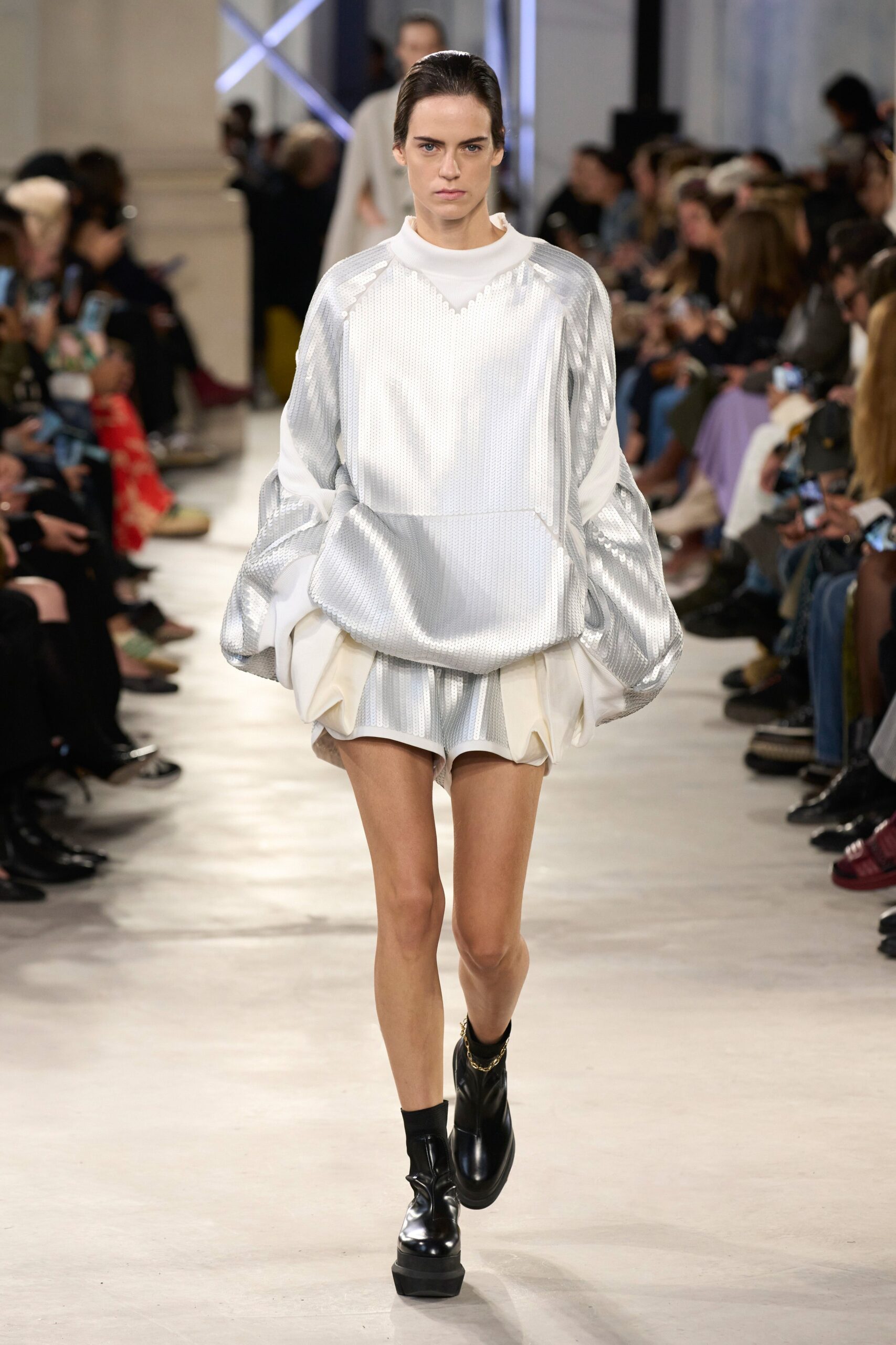 Sacai S/S 23 Look 36