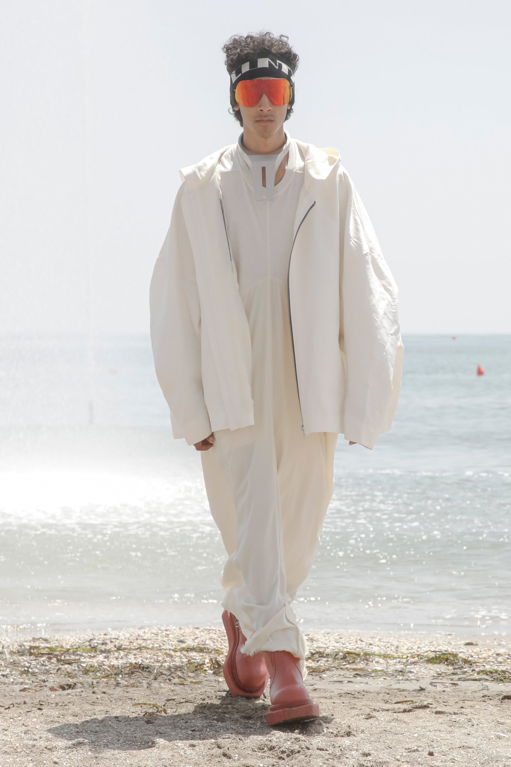 Rick Owens S/S 22 Menswear Look 38