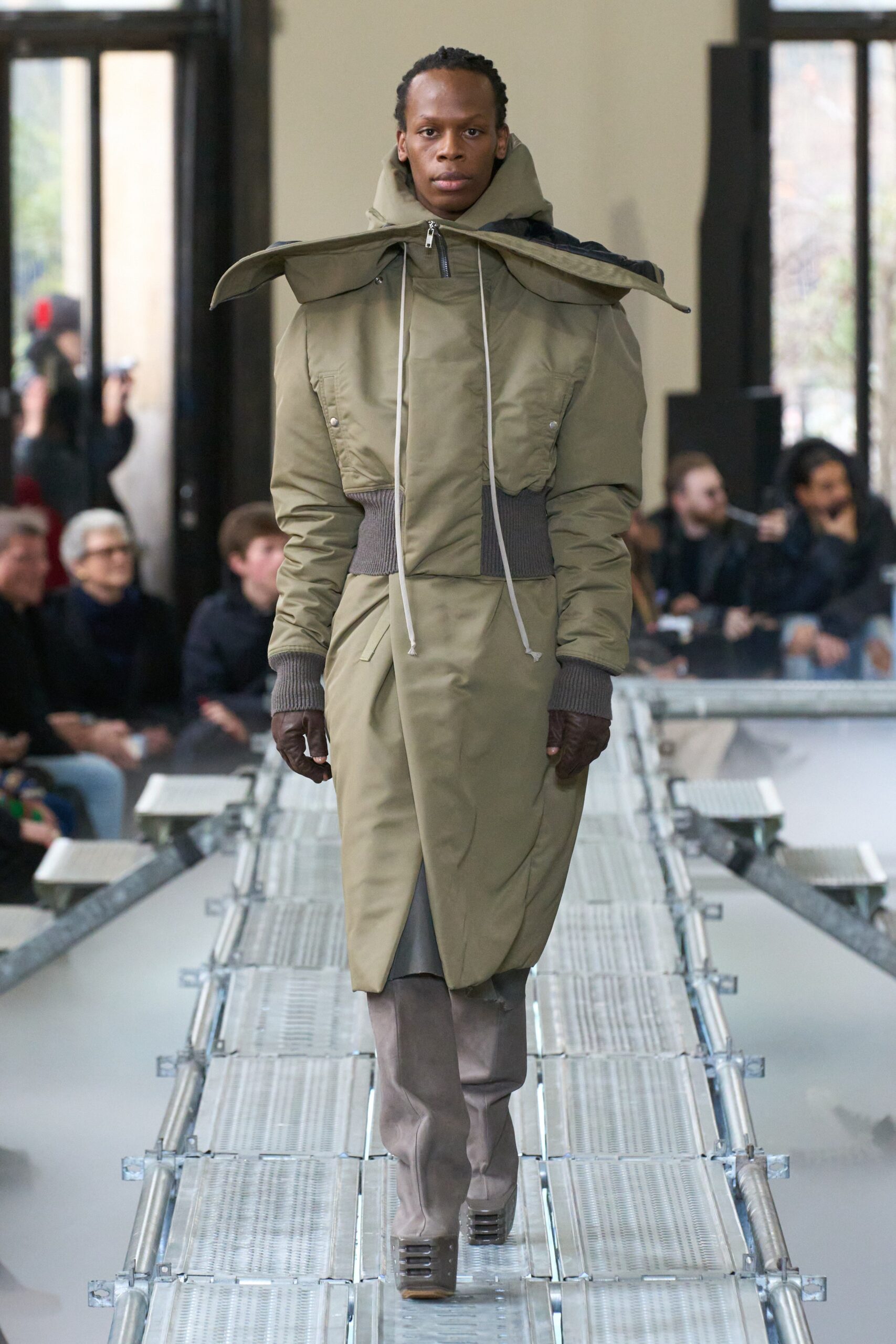 Rick Owens F/W 23 Menswear Look 38