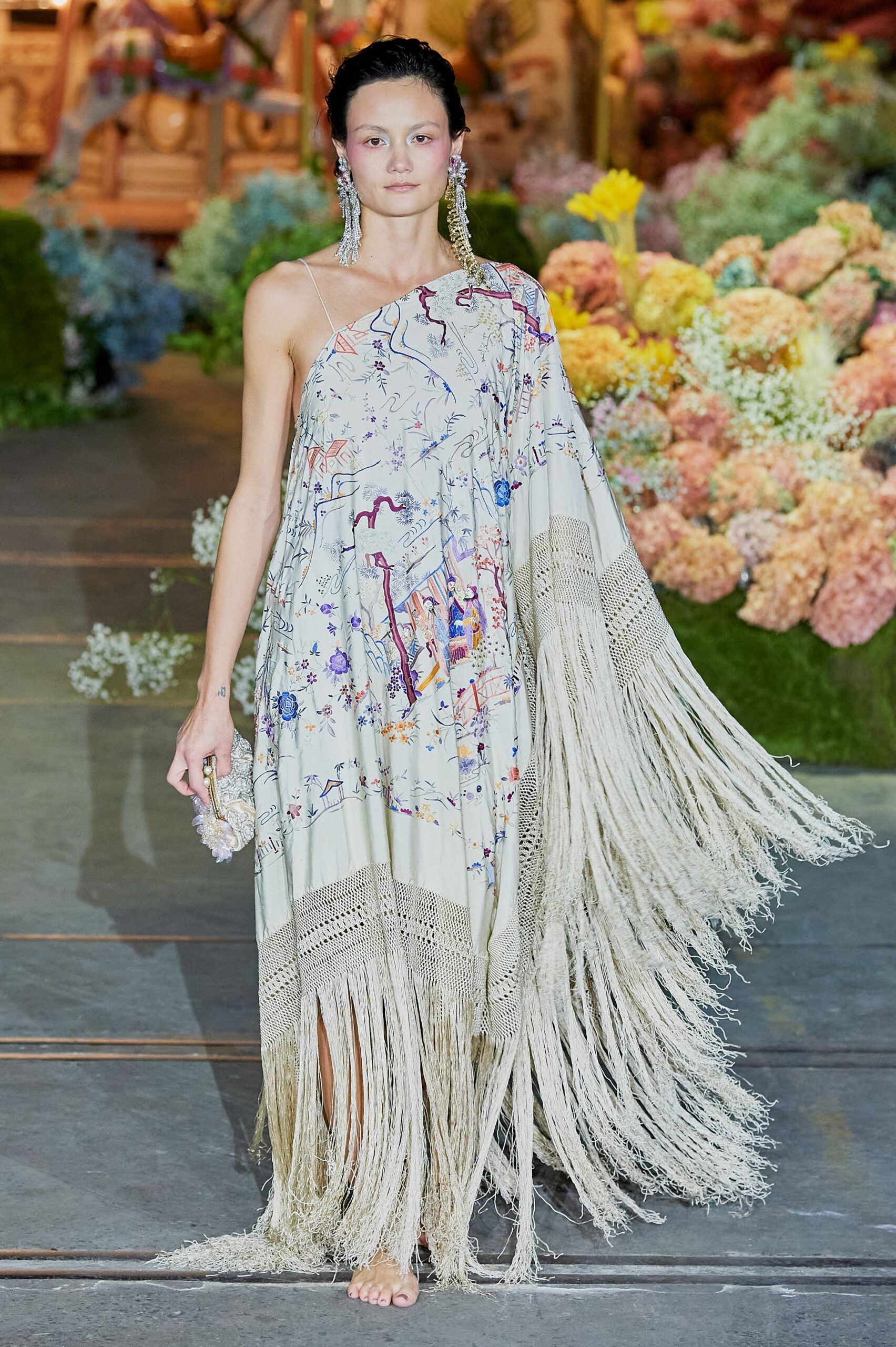 Romance Was Born Australia Resort 22 Look 39