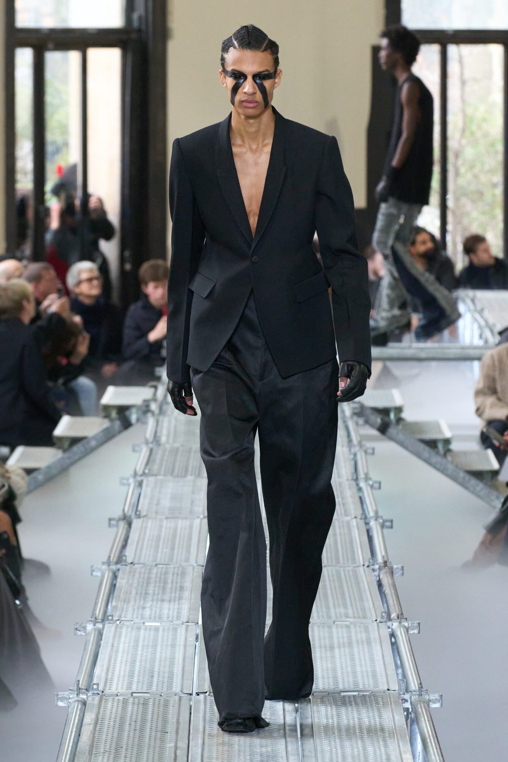 Rick Owens F/W 23 Menswear Look 41