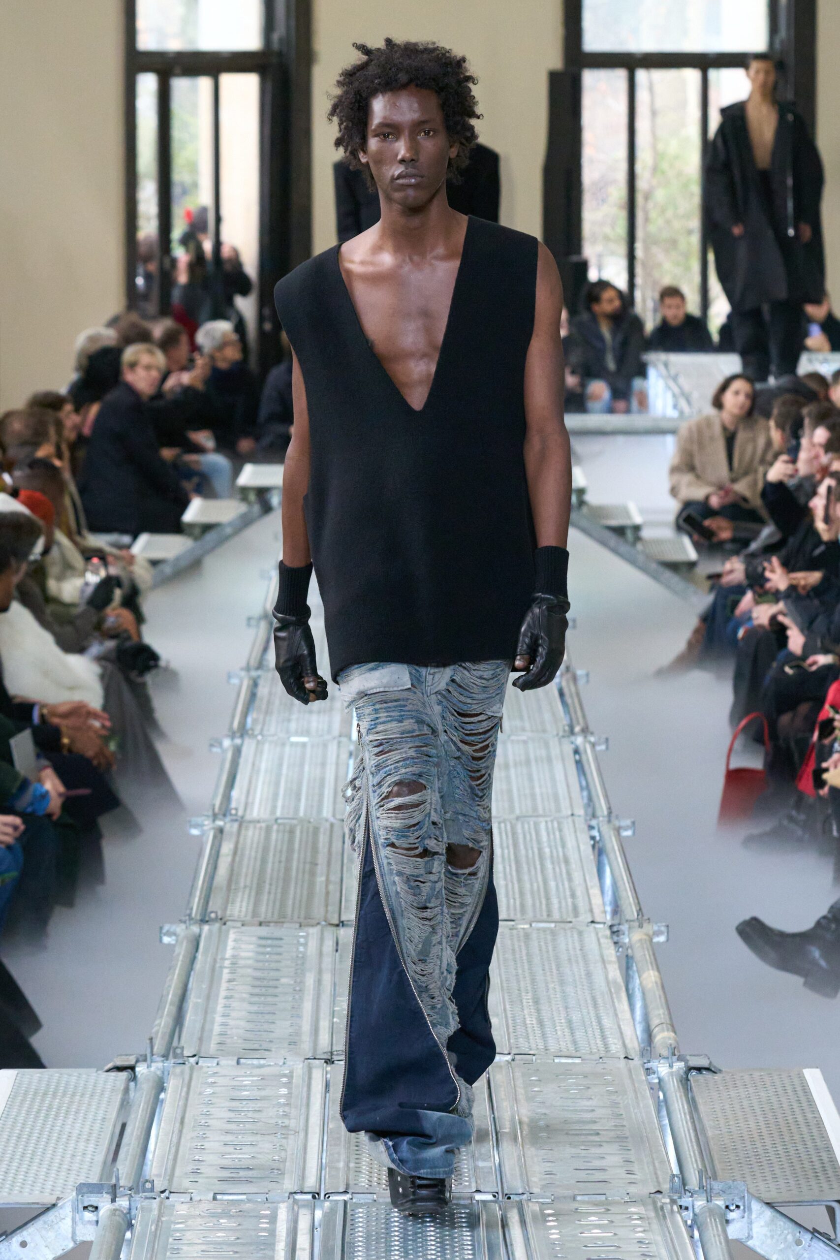 Rick Owens F/W 23 Menswear Look 42