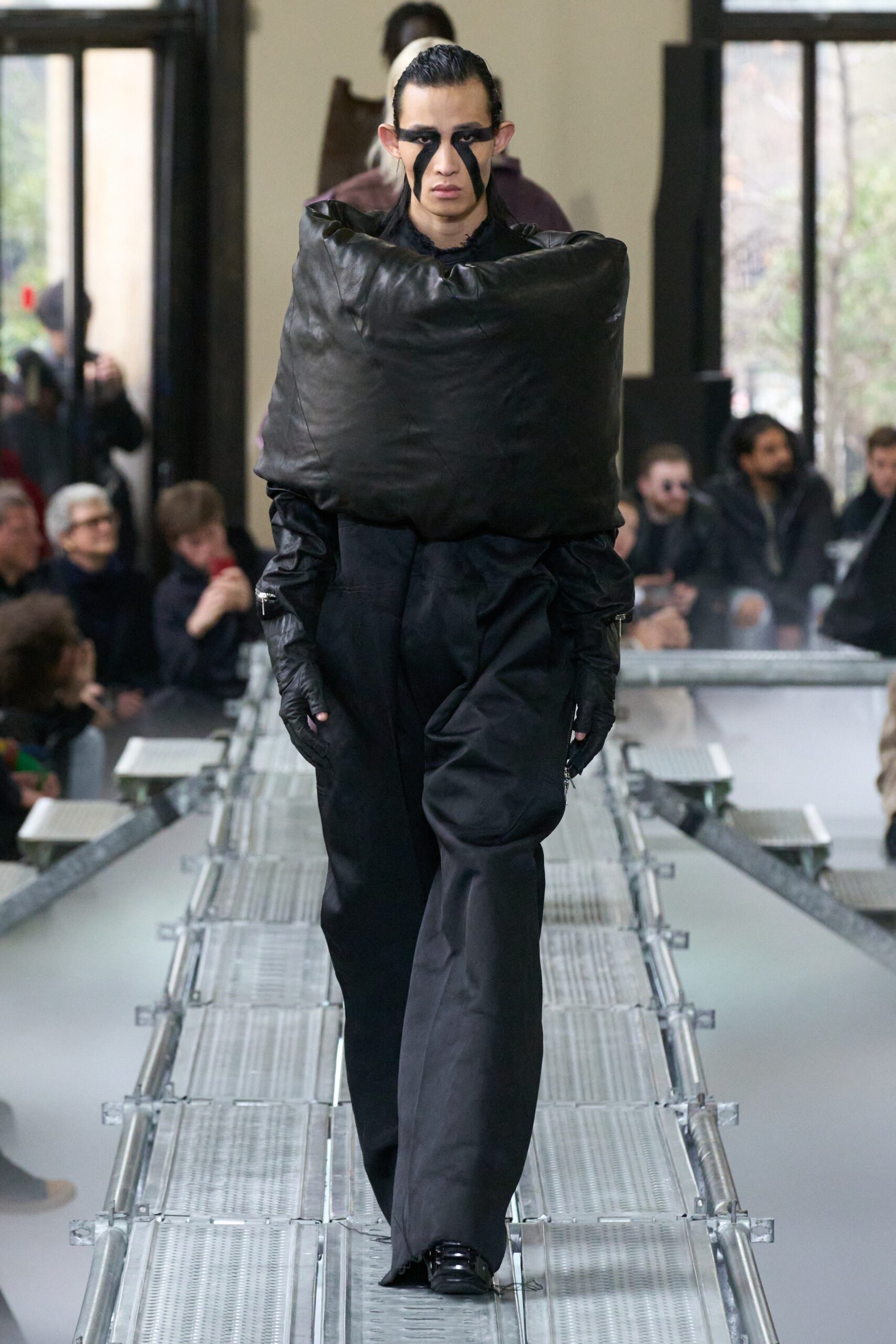 Rick Owens F/W 23 Menswear Look 47