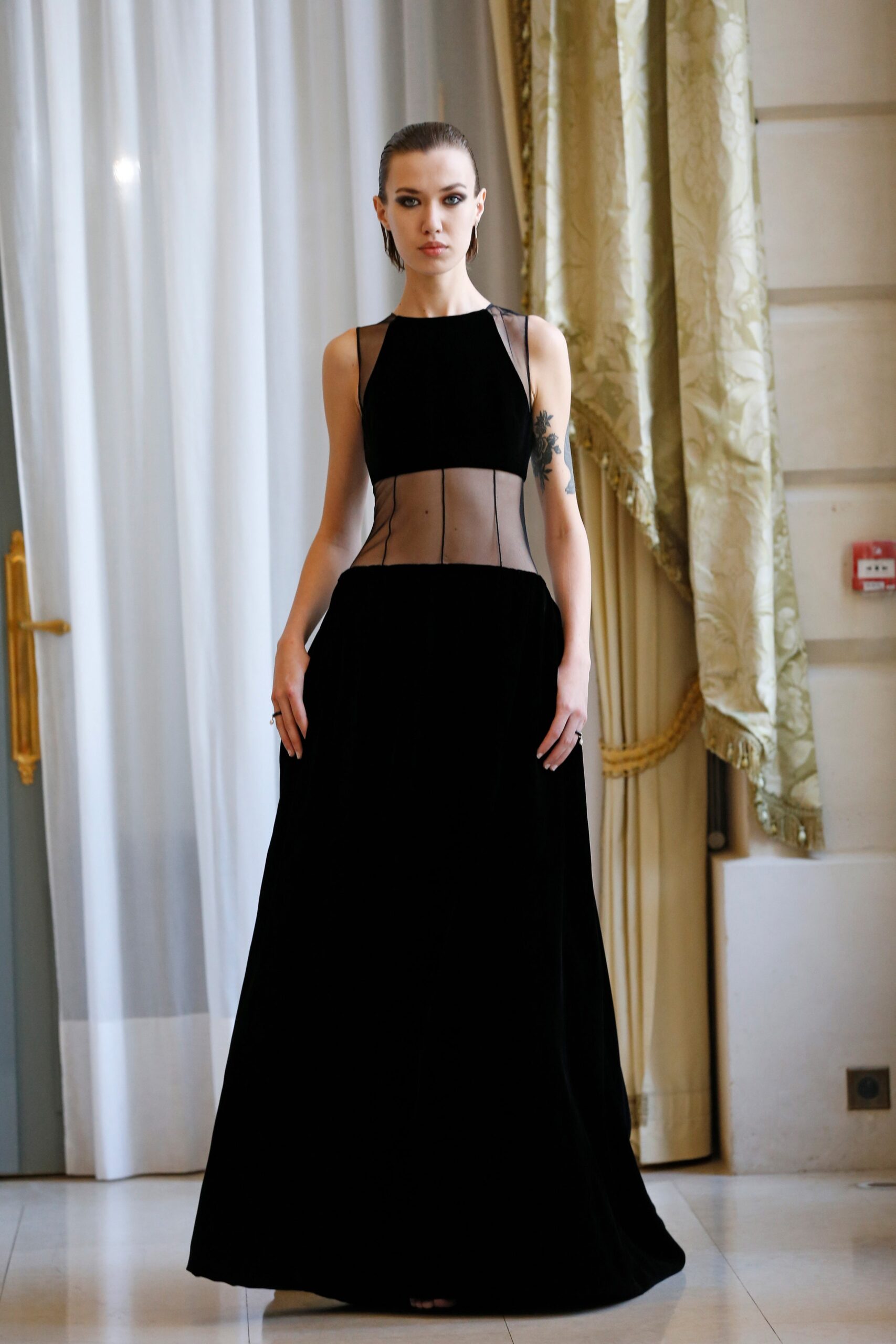 RR331 F/W 19 Couture Look 32