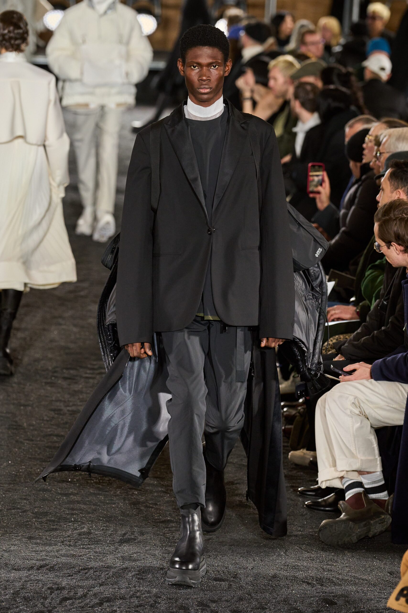 Sacai F/W 23 Menswear Look 60