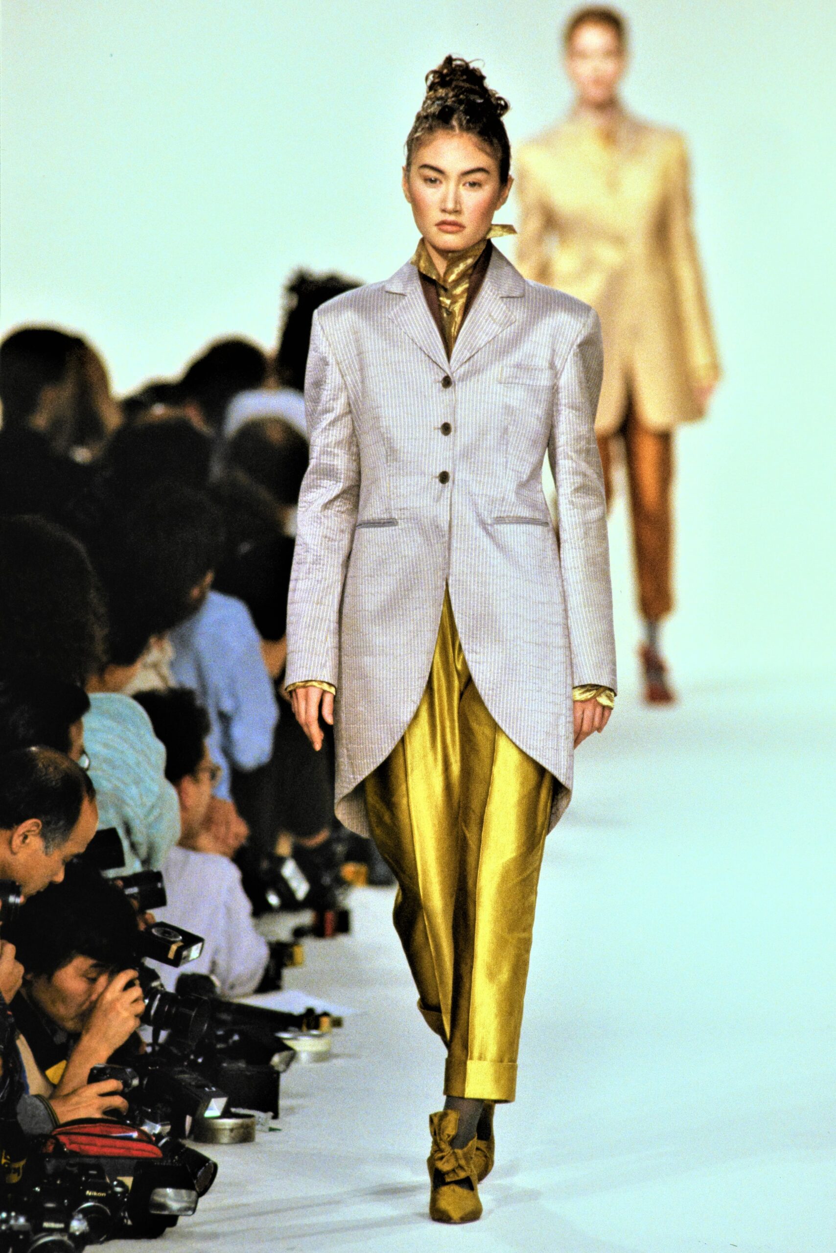 Romeo Gigli Spring 1990 Ready-to-Wear