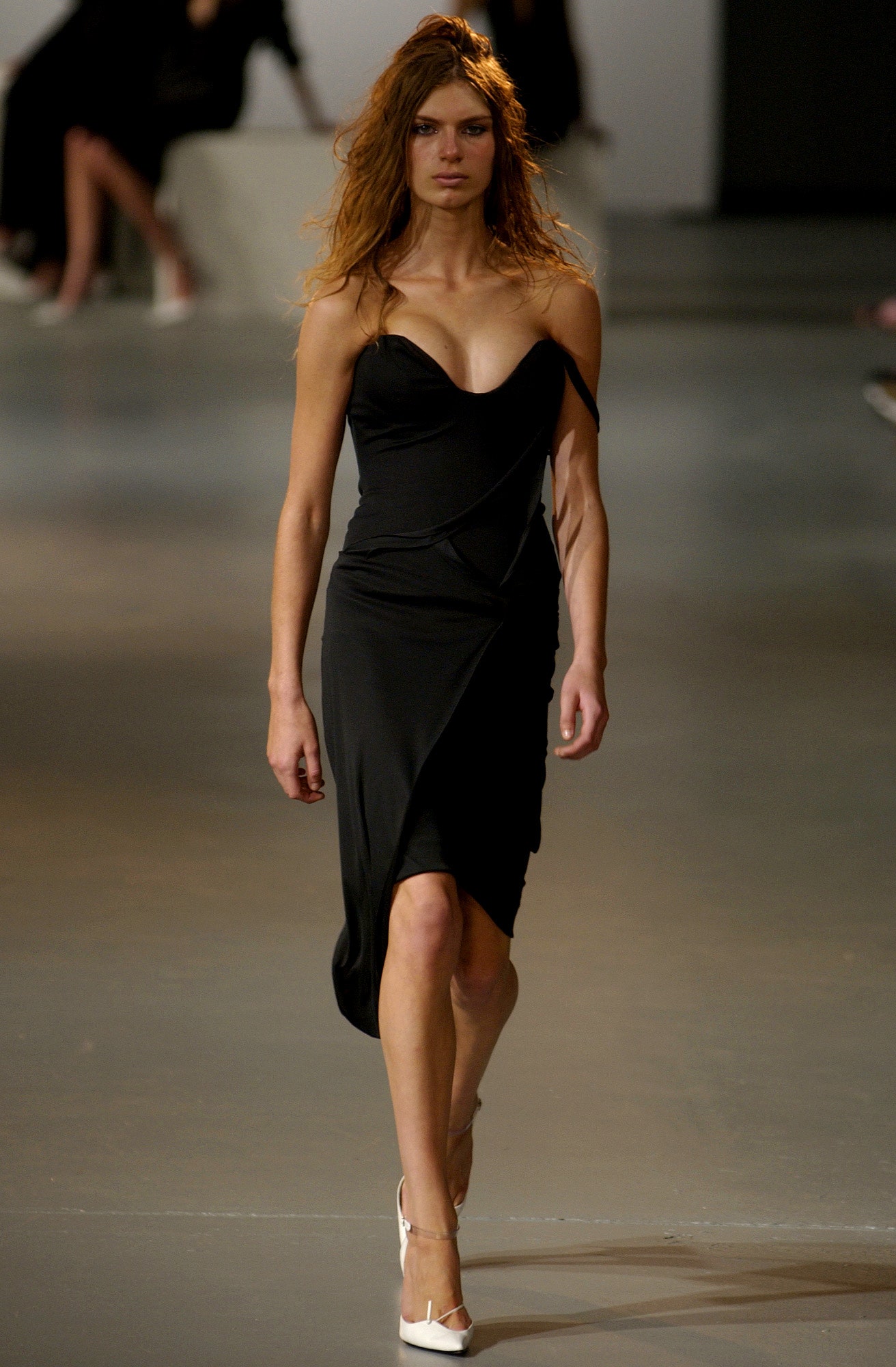 Roland Mouret S/S 03 Look 28