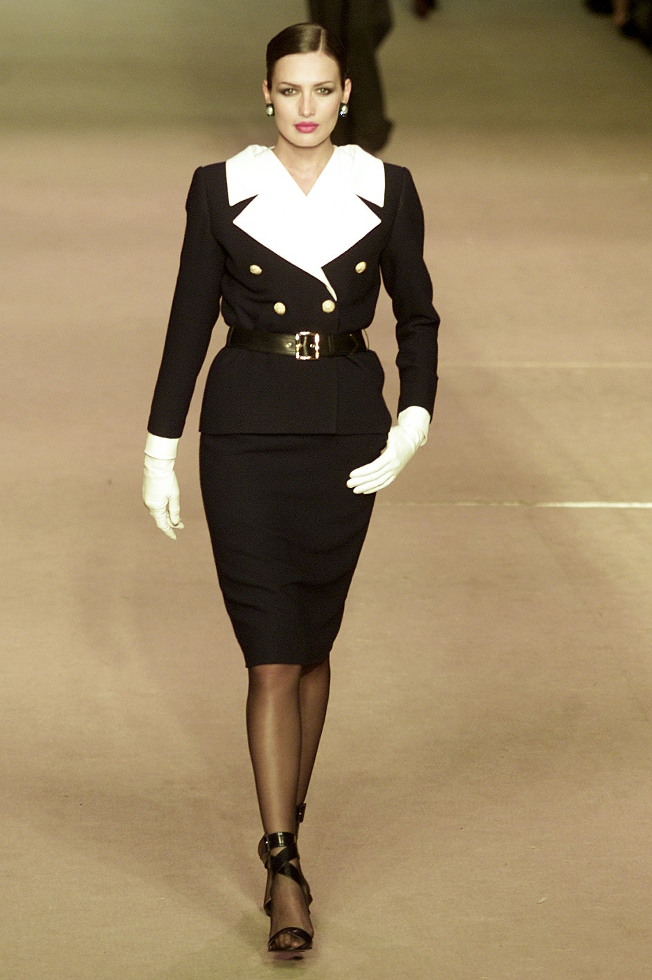Saint Laurent S/S 02 Couture Look 4