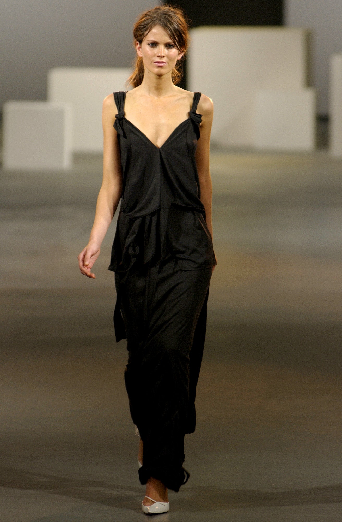 Roland Mouret S/S 03 Look 40