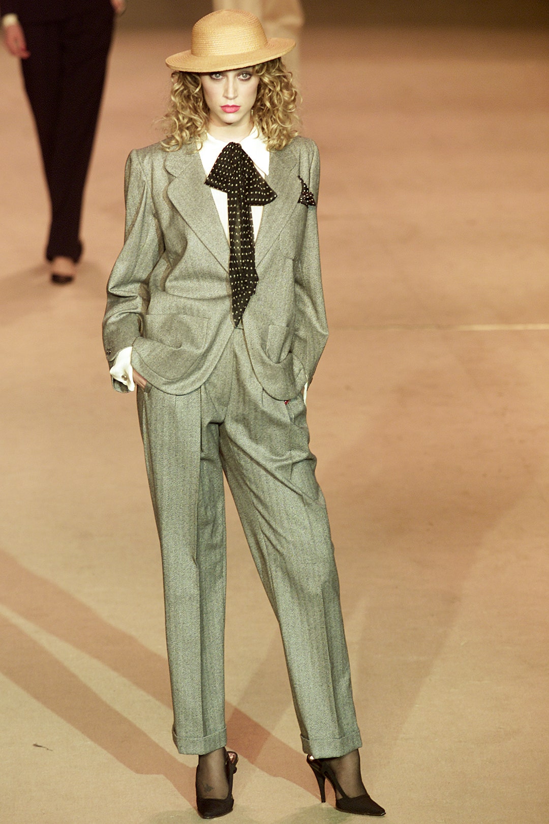 Saint Laurent S/S 02 Couture Look 15