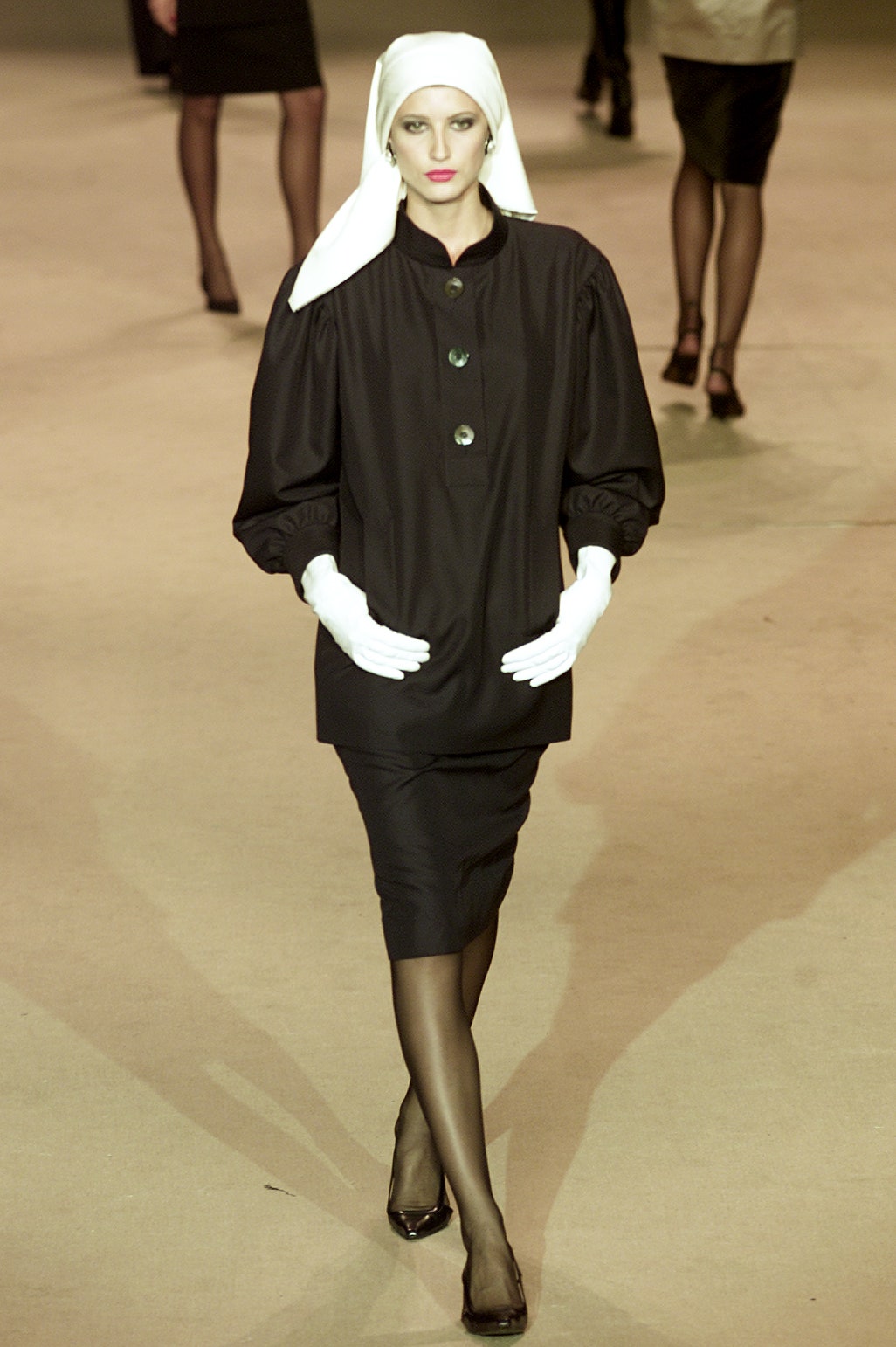 Saint Laurent S/S 02 Couture Look 21