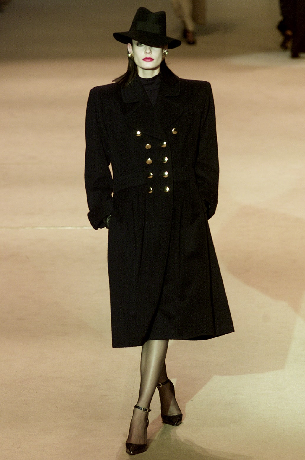 Saint Laurent S/S 02 Couture Look 25