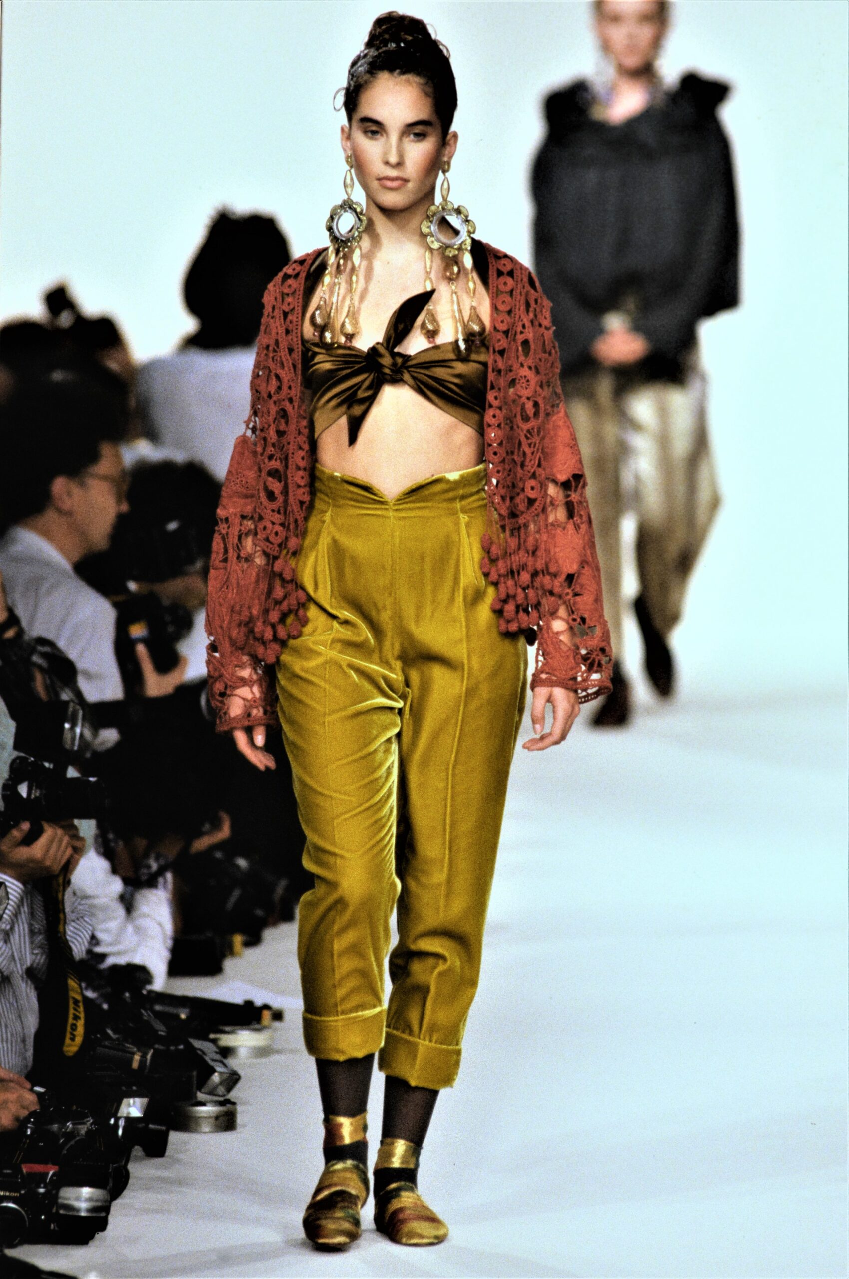 Romeo Gigli S/S 90 Look 28