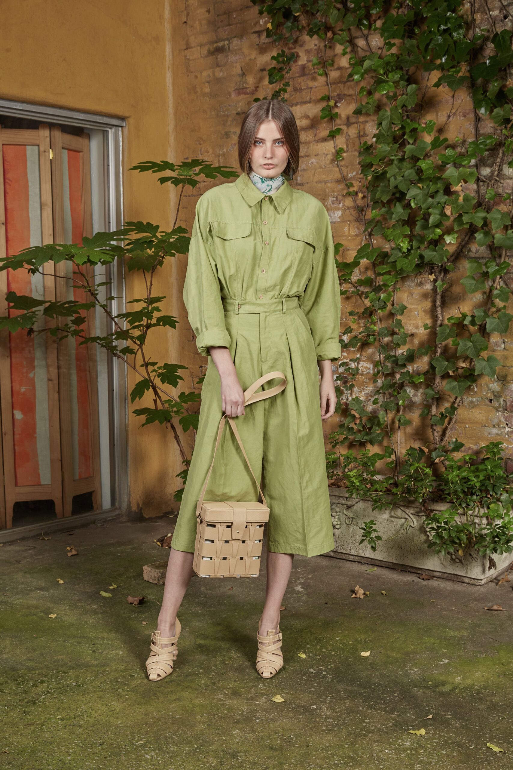 Rosie Assoulin Resort 18 Look 3