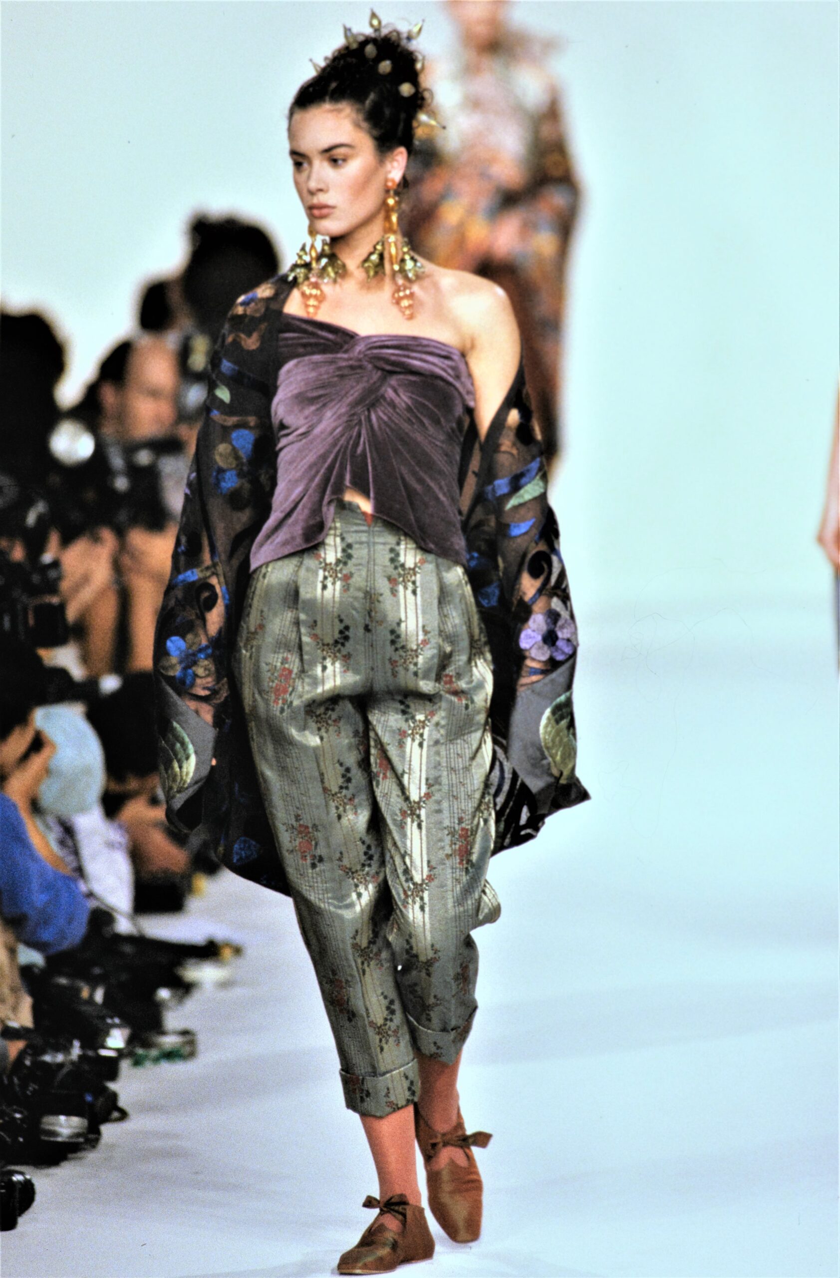 Romeo Gigli S/S 90 Look 36