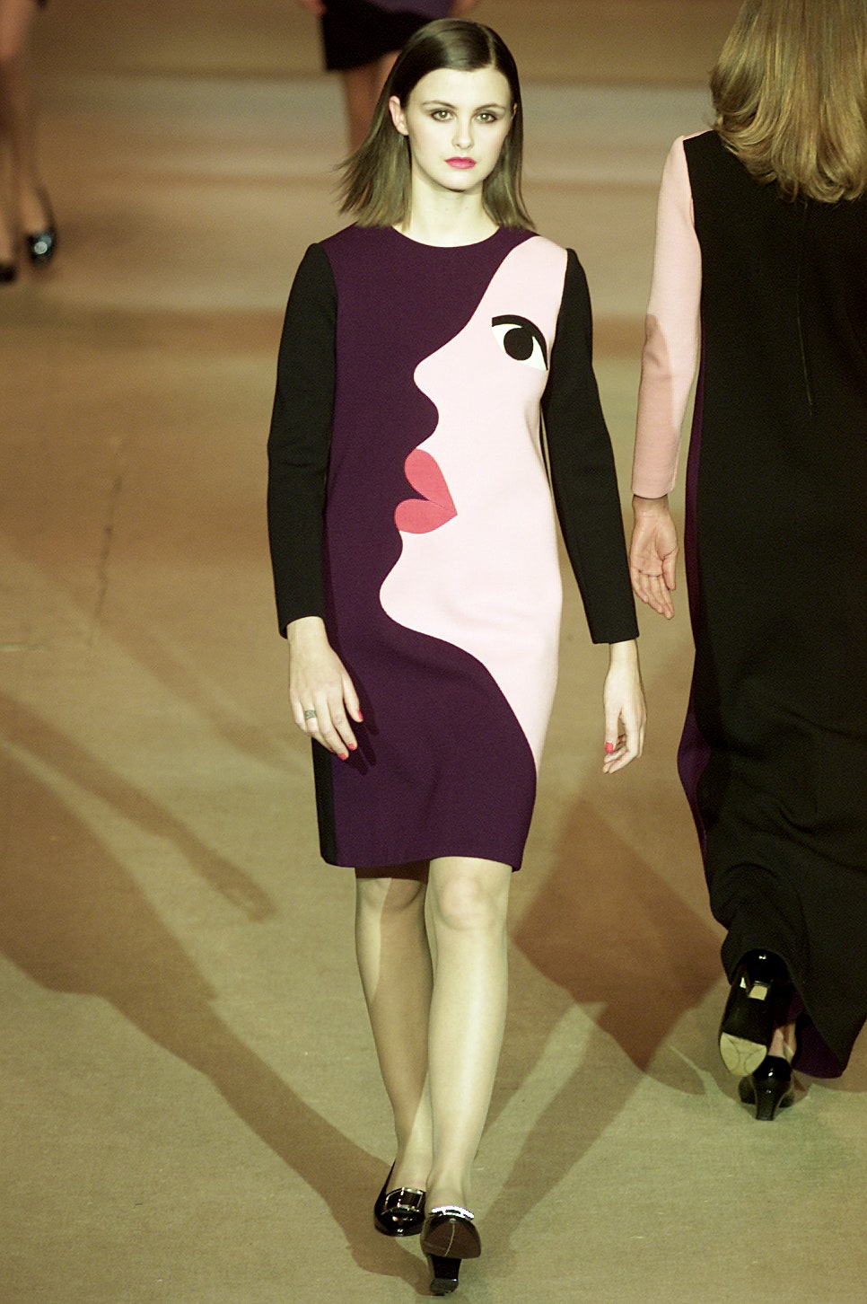 Saint Laurent S/S 02 Couture Look 36
