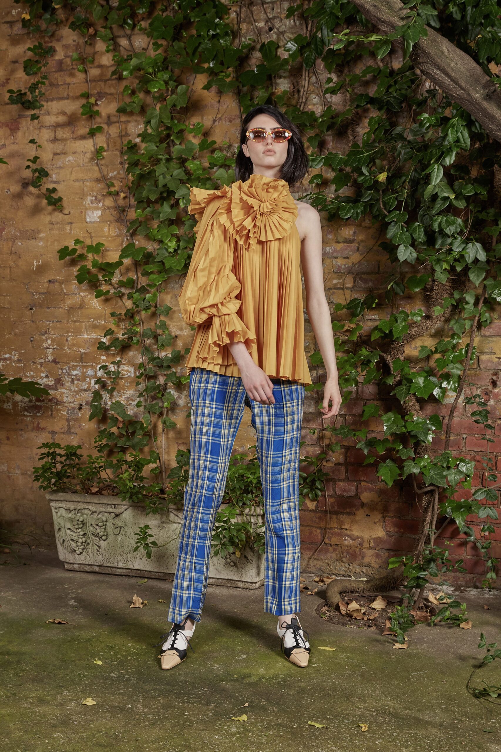 Rosie Assoulin Resort 18 Look 4