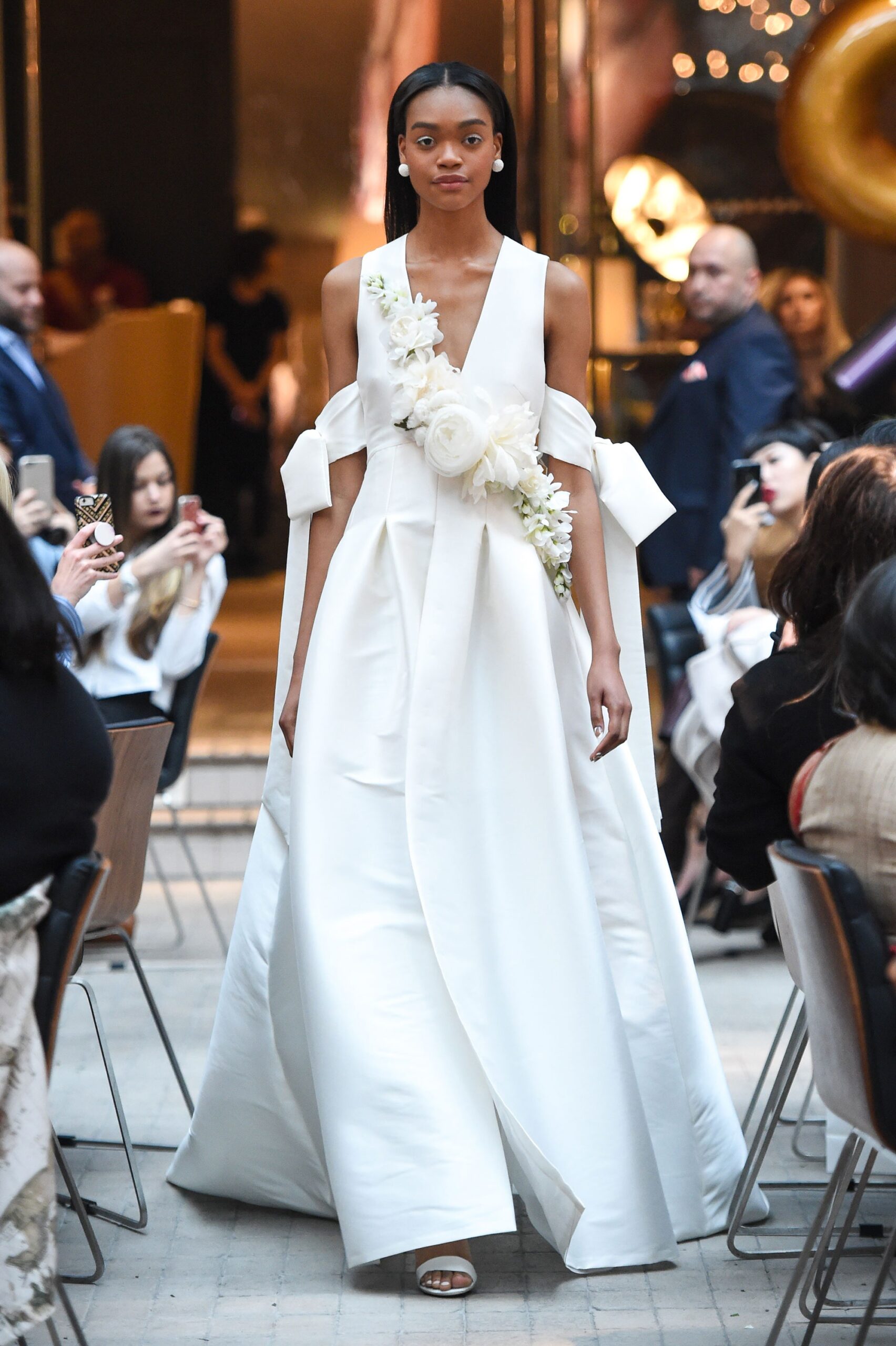Sachin & Babi S/S 18 Bridal Look 4