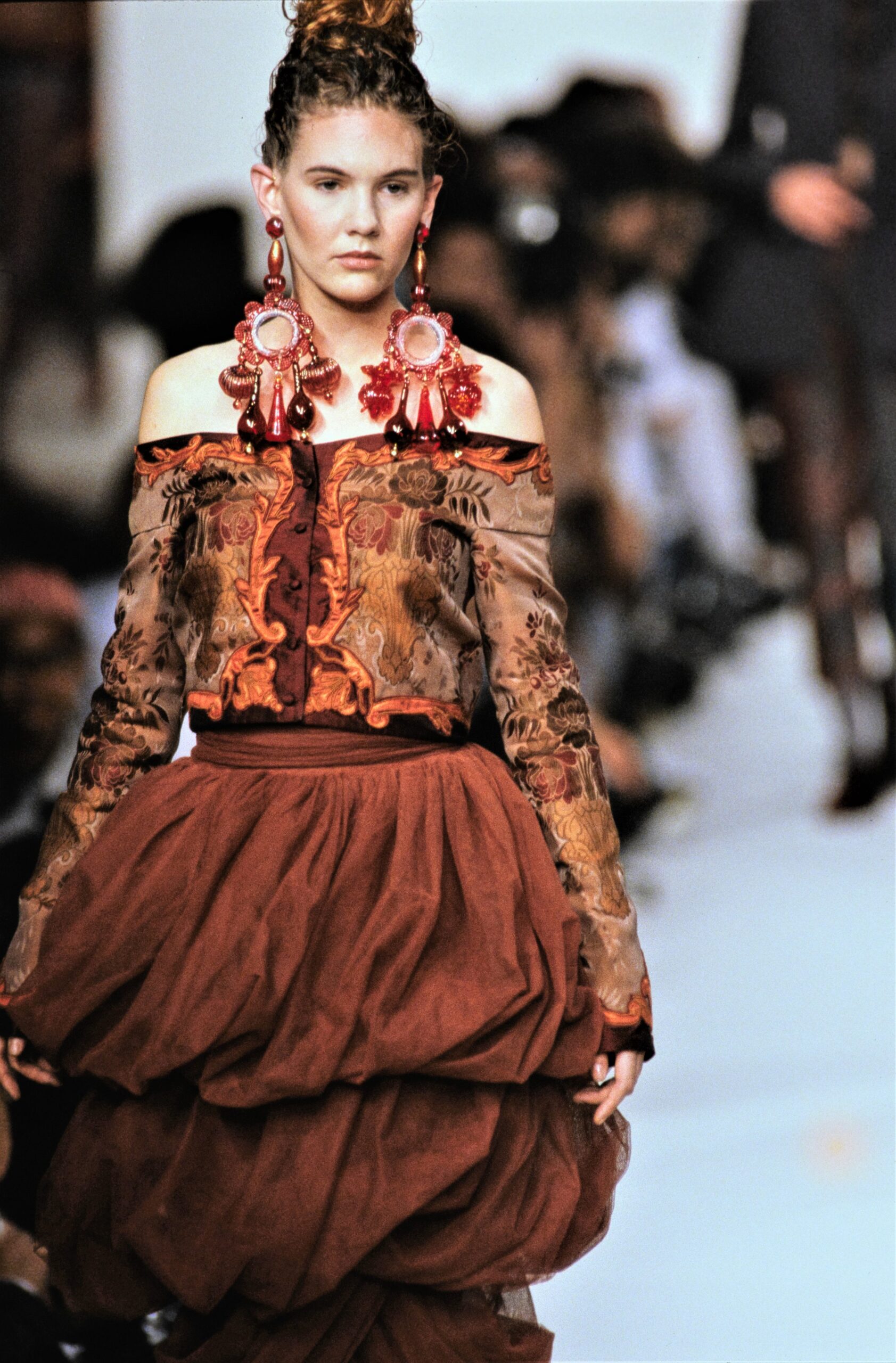 Romeo Gigli S/S 90 Look 50