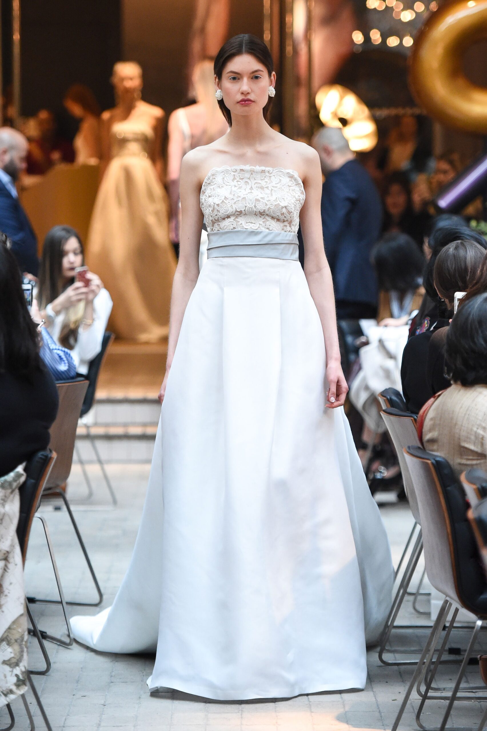 Sachin & Babi S/S 18 Bridal Look 5