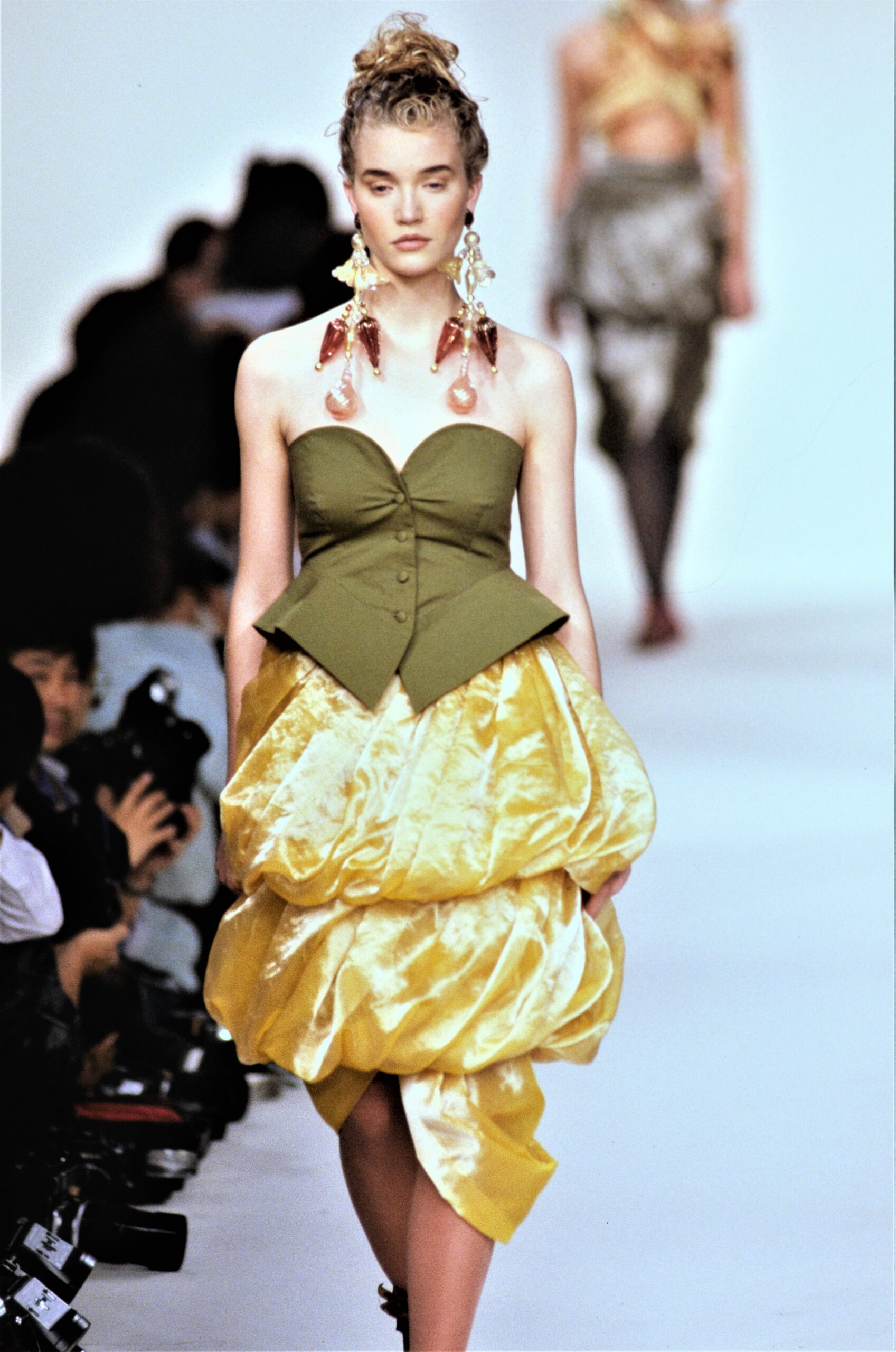 Romeo Gigli S/S 90 Look 58