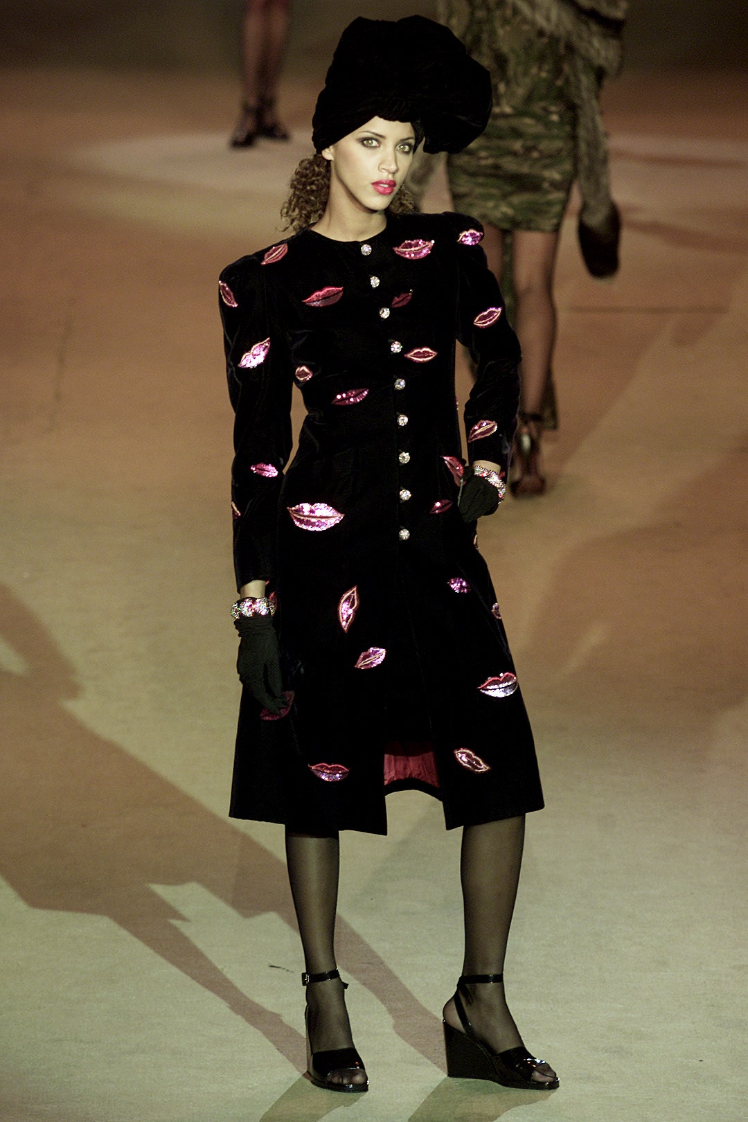 Saint Laurent S/S 02 Couture Look 62
