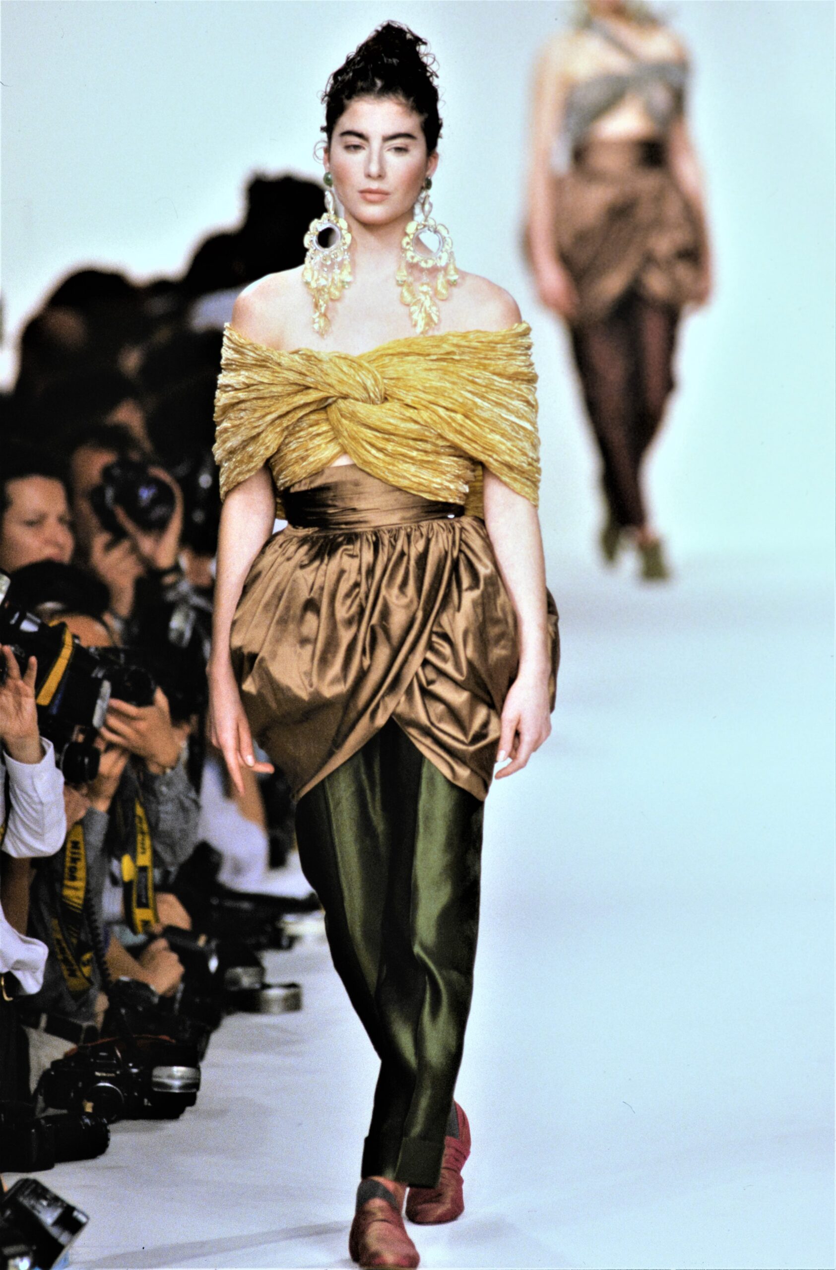 Romeo Gigli S/S 90 Look 66