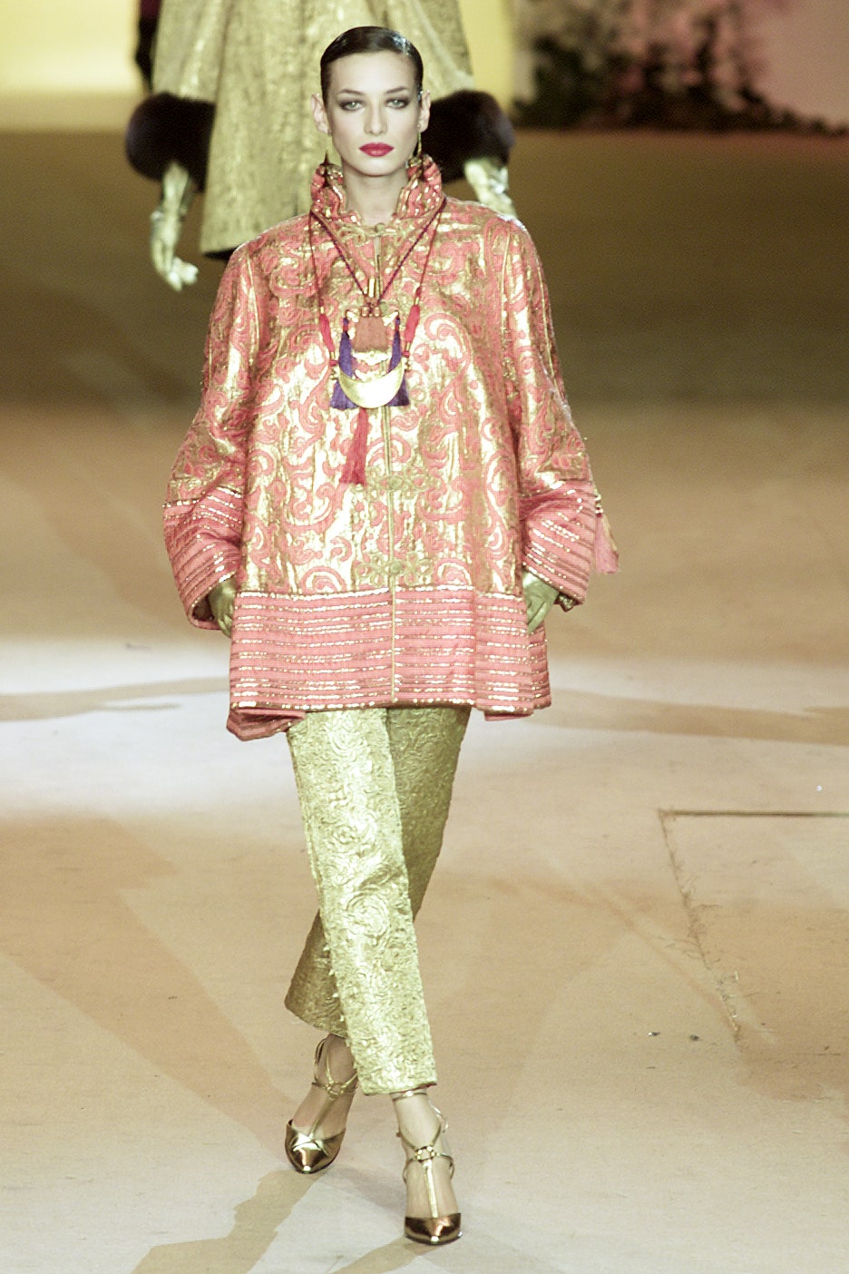 Saint Laurent S/S 02 Couture Look 85