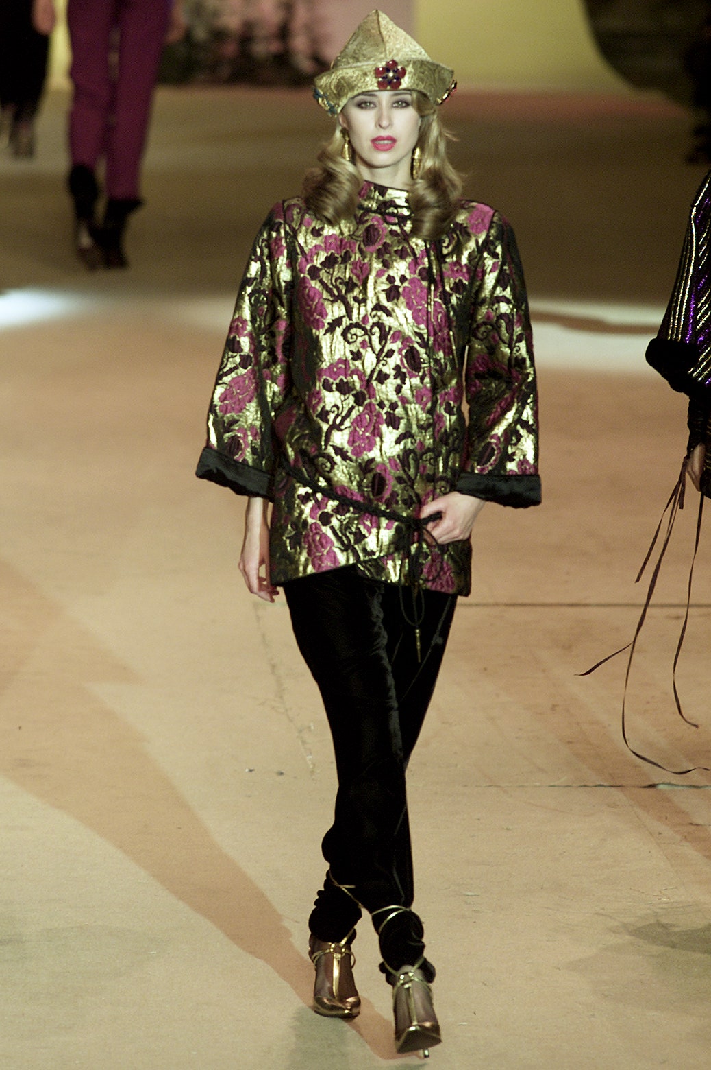 Saint Laurent S/S 02 Couture Look 90