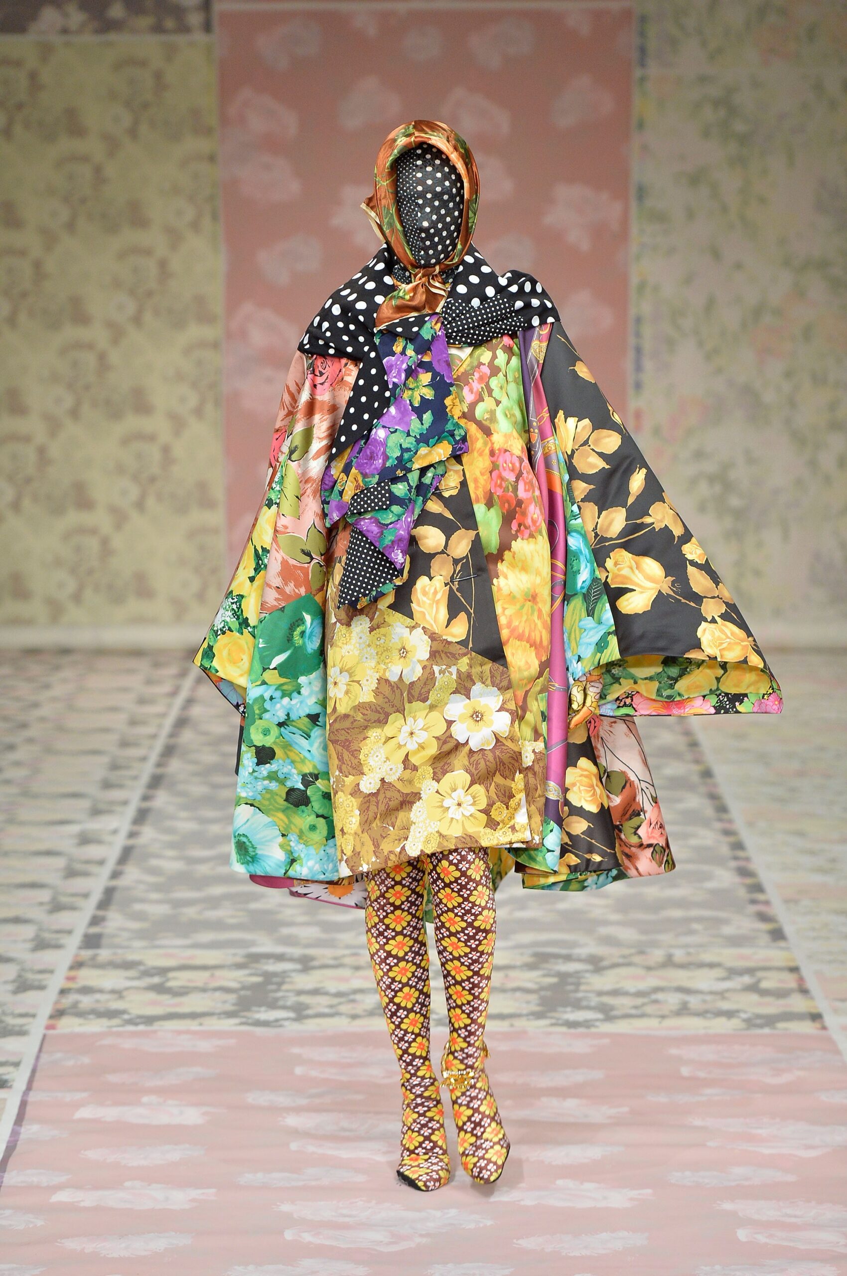 Richard Quinn F/W 18 Look 10