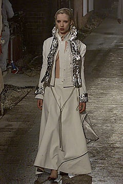 Robert Cary-Williams F/W 00 Look 22