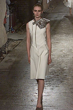 Robert Cary-Williams F/W 00 Look 25