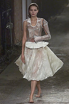 Robert Cary-Williams F/W 00 Look 26