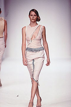 Robert Cary-Williams S/S 00 Look 25
