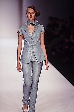 Robert Cary-Williams S/S 00 Look 27