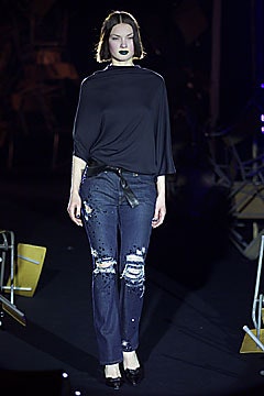 Roland Mouret F/W 01 Look 7
