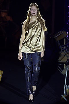 Roland Mouret F/W 01 Look 8