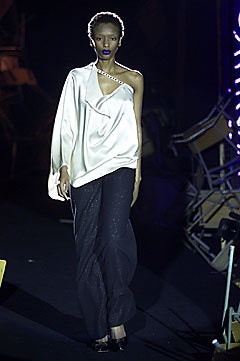 Roland Mouret F/W 01 Look 13