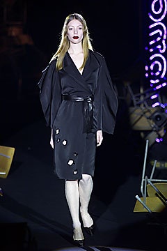 Roland Mouret F/W 01 Look 14
