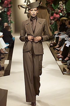 Saint Laurent F/W 01 Couture Look 23