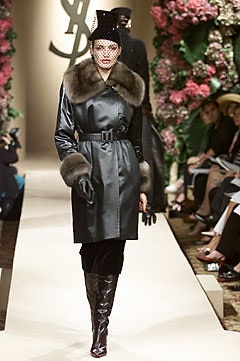 Saint Laurent F/W 01 Couture Look 25