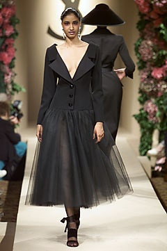 Saint Laurent F/W 01 Couture Look 37