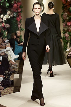 Saint Laurent F/W 01 Couture Look 38